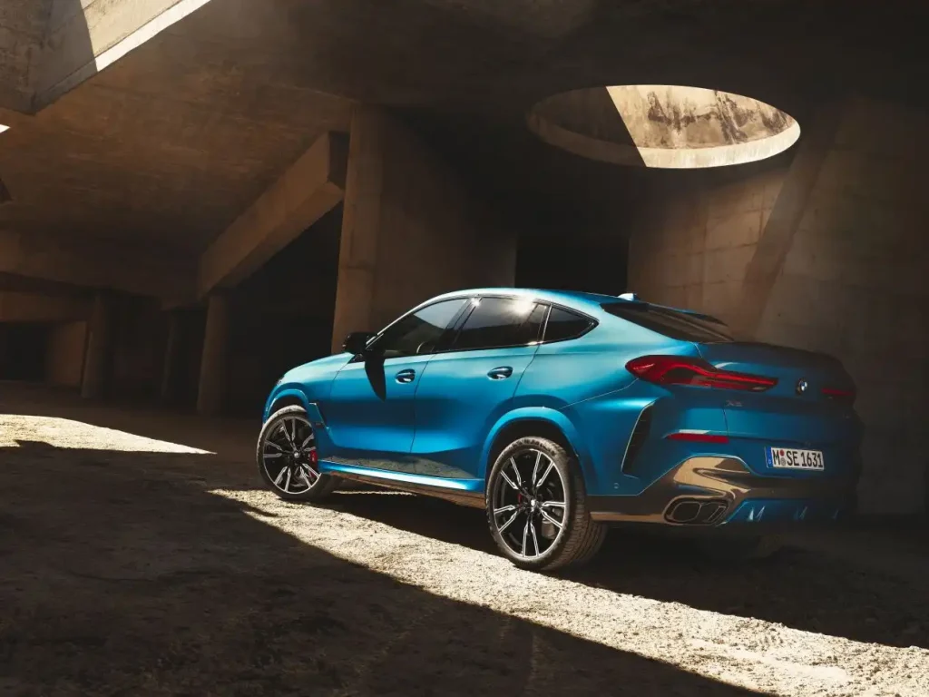 2025-BMW-X6-17