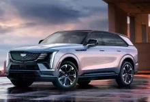2025-Cadillac-Escalade-IQ-1