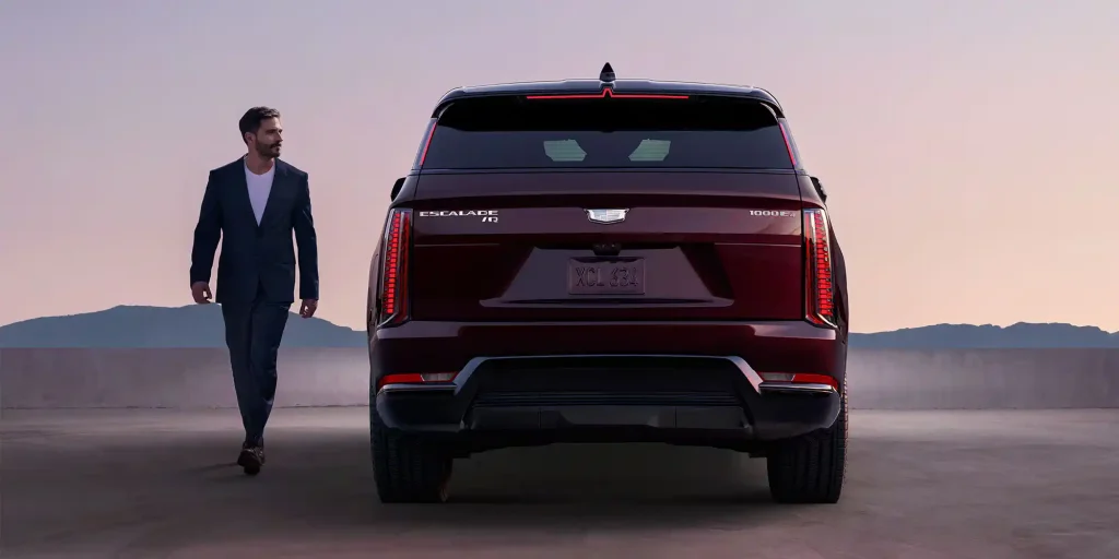 2025-Cadillac-Escalade-IQ-5