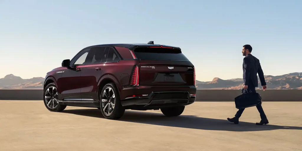 2025-Cadillac-Escalade-IQ-7