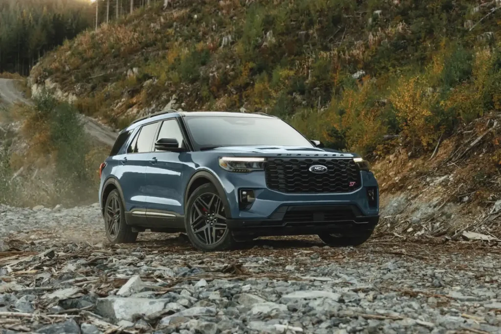 2025-Ford-Explorer-11