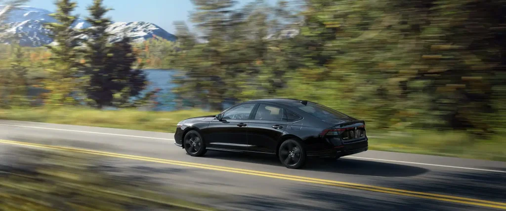 2025-Honda-Accord-16