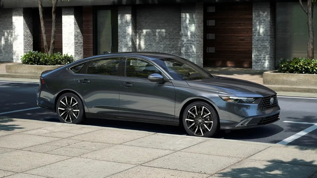 2025-Honda-Accord-5