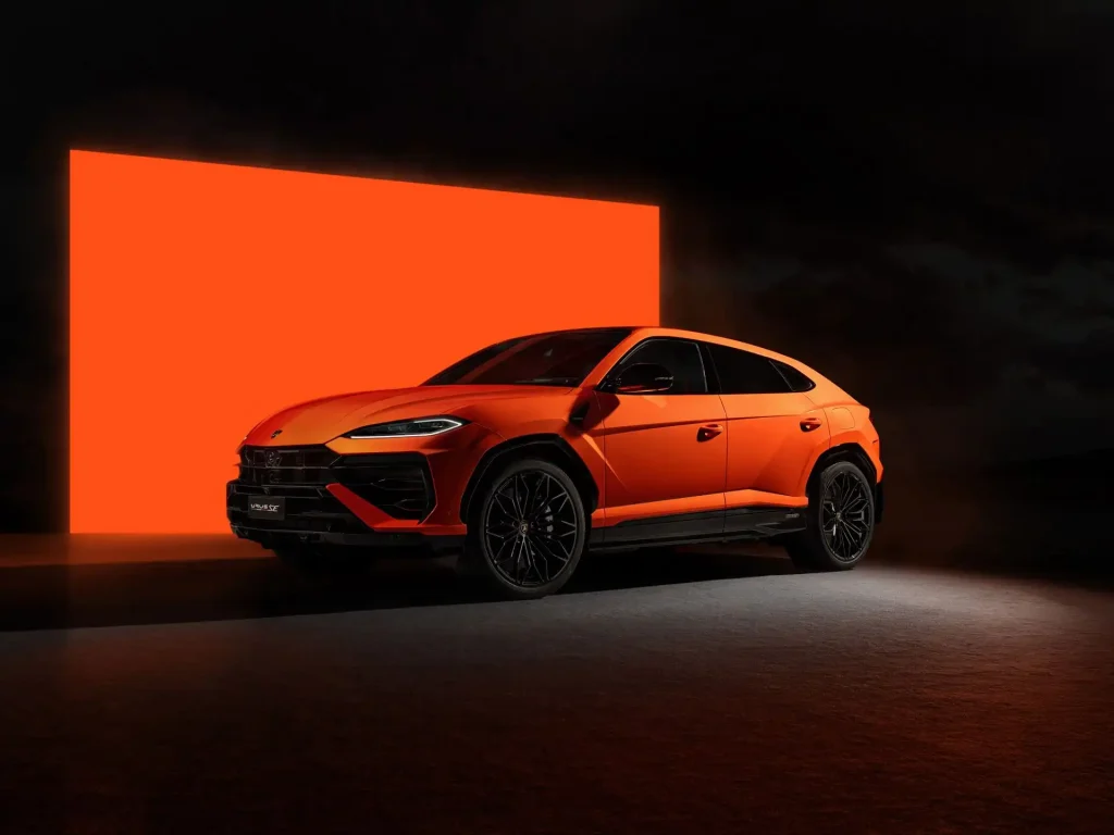 2025-Lamborghini-Urus-6