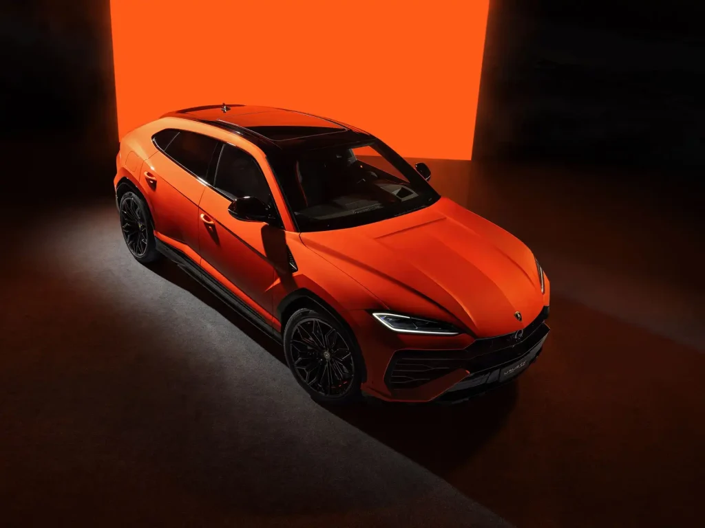2025-Lamborghini-Urus-9