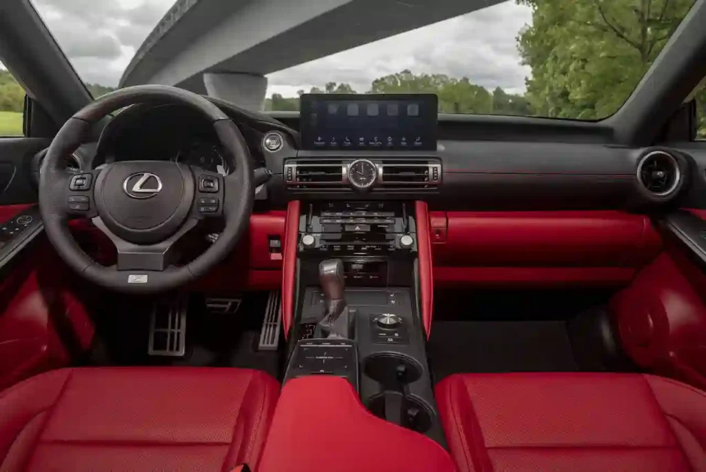 2025-Lexus-IS-33