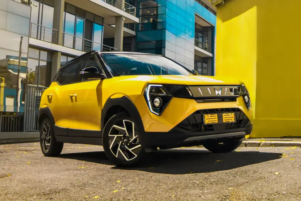 2025-Mahindra-XUV-3XO-3