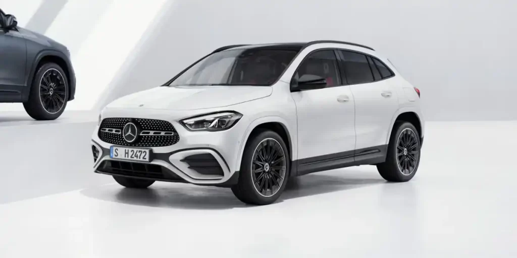 2025-Mercedes-Benz-GLA-Class-13
