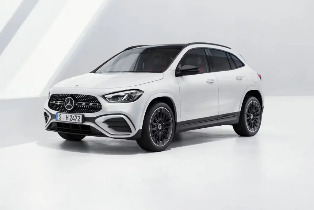 2025-Mercedes-Benz-GLA-Class-9