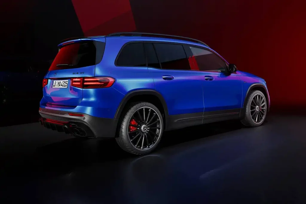 2025-Mercedes-Benz-GLB-Class-9