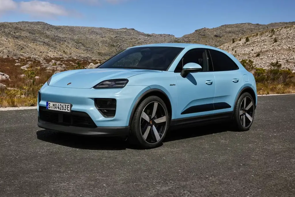 2025-Porsche-Macan-2