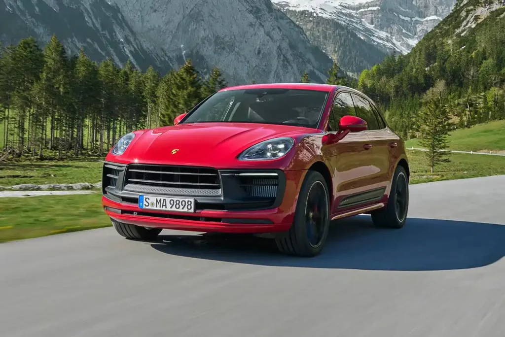 2025-Porsche-Macan-21