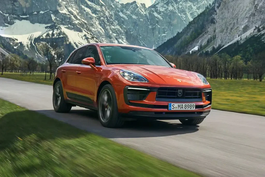 2025-Porsche-Macan-22