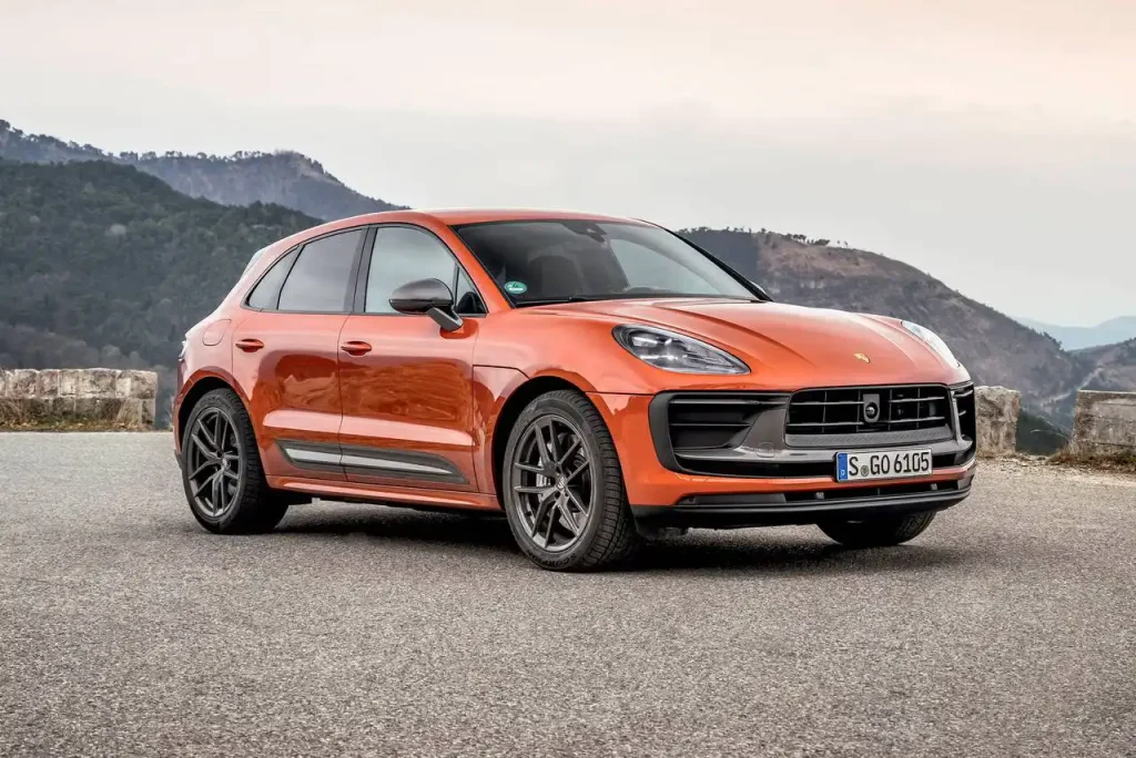 2025-Porsche-Macan-7