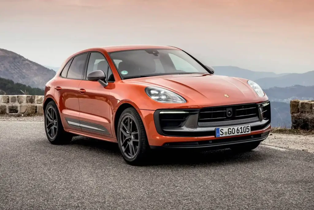 2025-Porsche-Macan-9