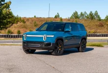 2025-Rivian-R1S-1