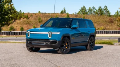 2025-Rivian-R1S-1