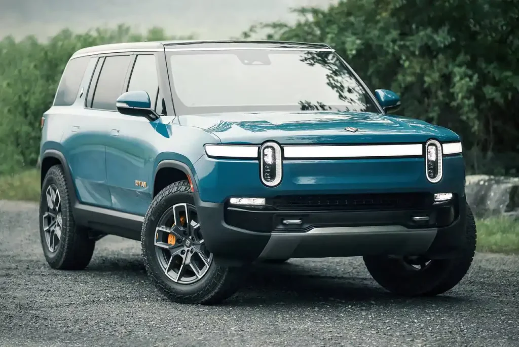 2025-Rivian-R1S-4