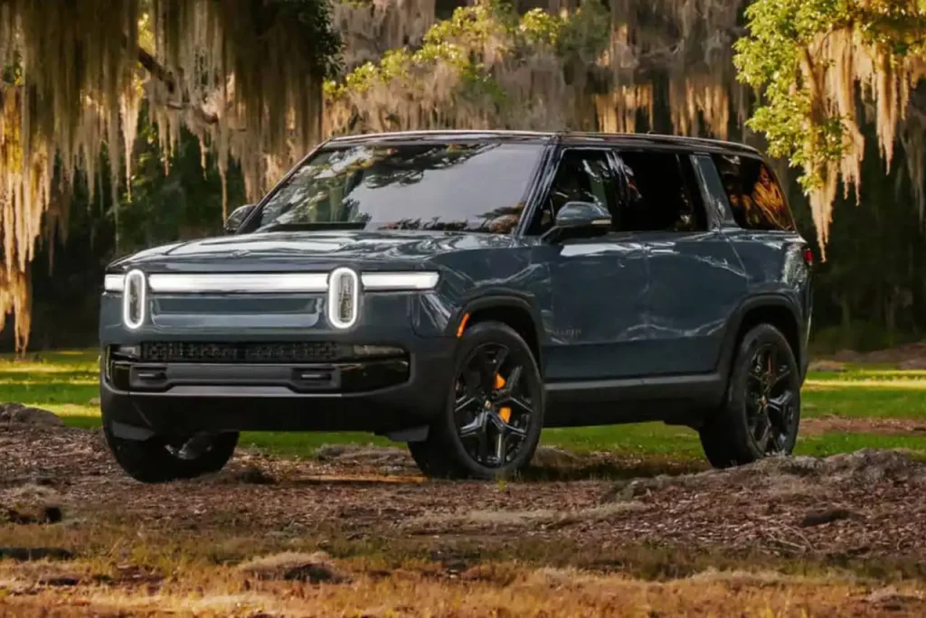 2025-Rivian-R1S-5