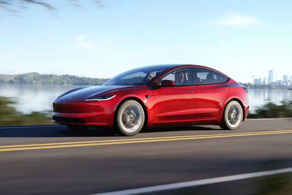 2025-Tesla-Model-3-29