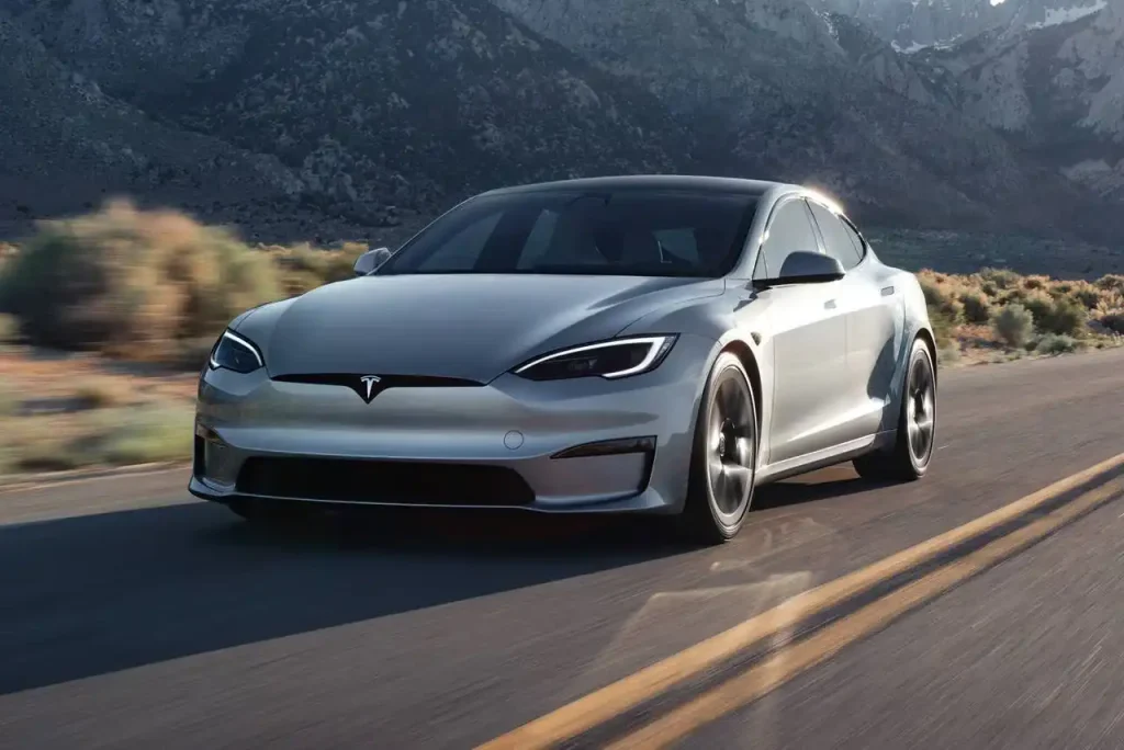 2025-Tesla-Model-S-17