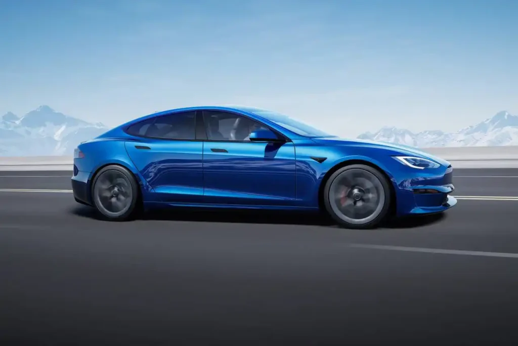 2025-Tesla-Model-S-22