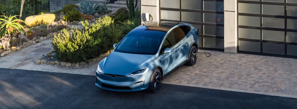 2025-Tesla-Model-X-3