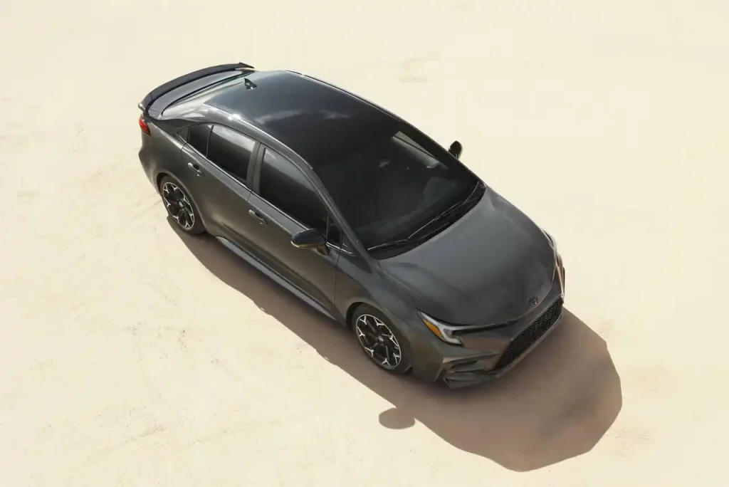 2025-Toyota-Corolla-3