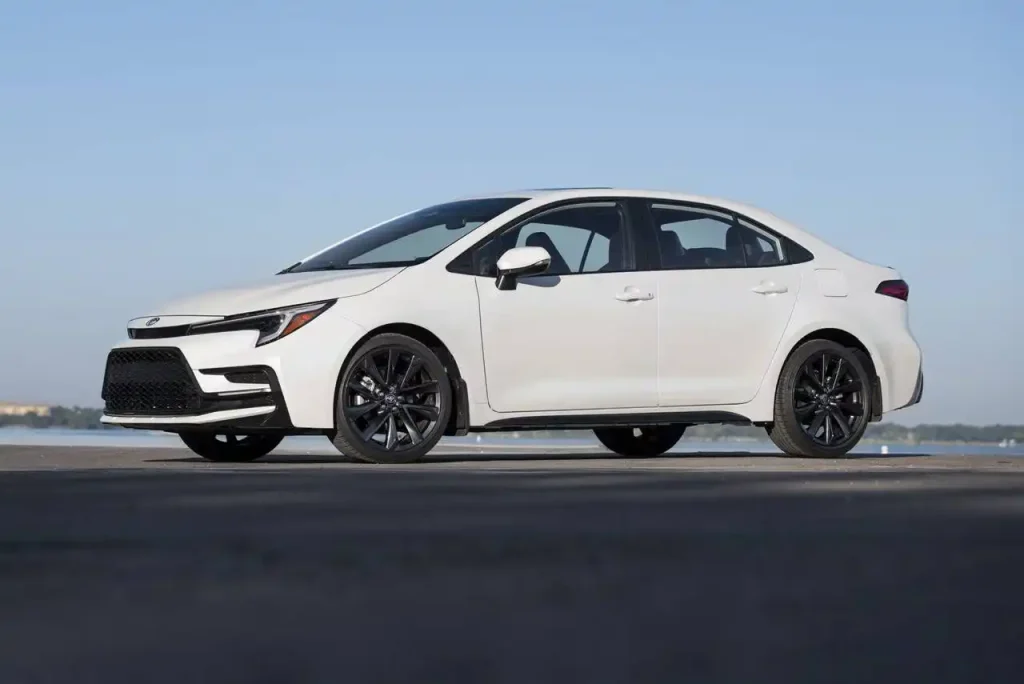 2025-Toyota-Corolla-8