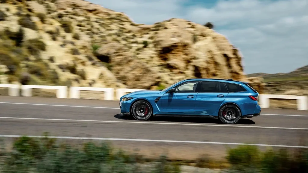 2026-BMW-M3-CS-Touring-31