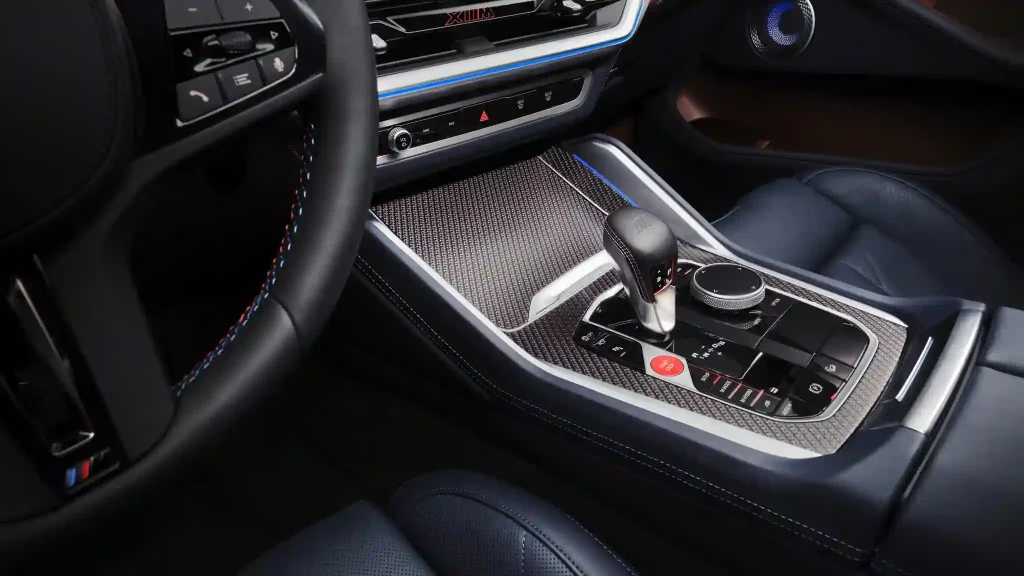 2026-BMW-XM-Label-8