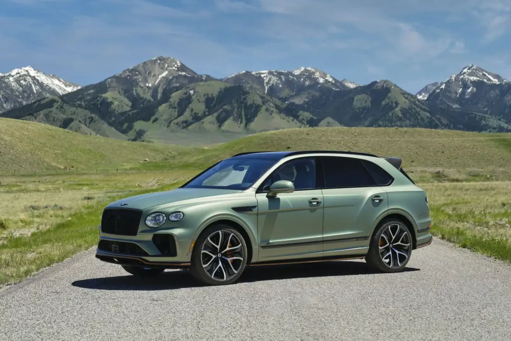2026-Bentley-Bentayga-11