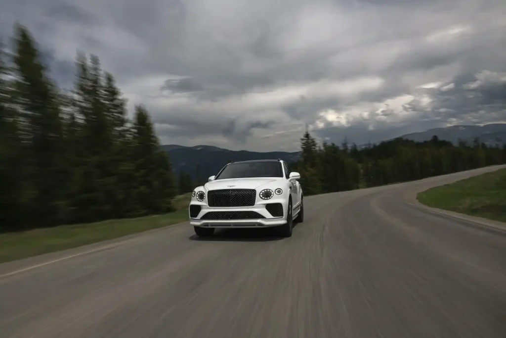2026-Bentley-Bentayga-14