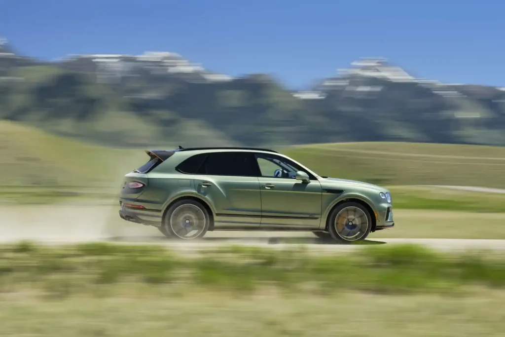 2026-Bentley-Bentayga-22