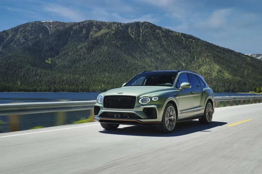 2026-Bentley-Bentayga-27