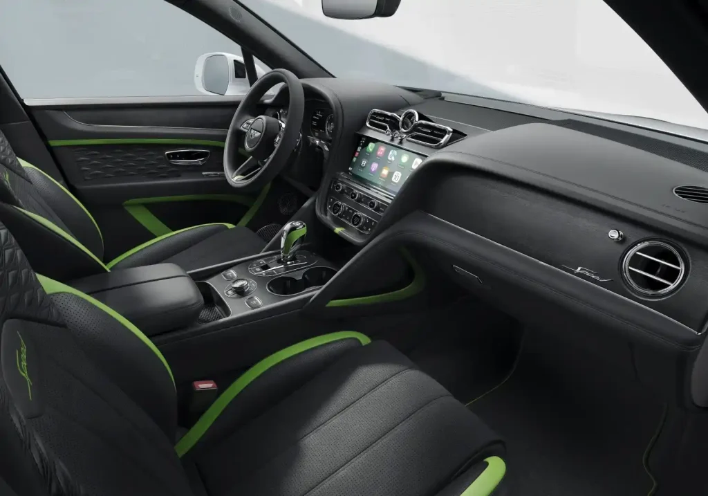 2026-Bentley-Bentayga-30