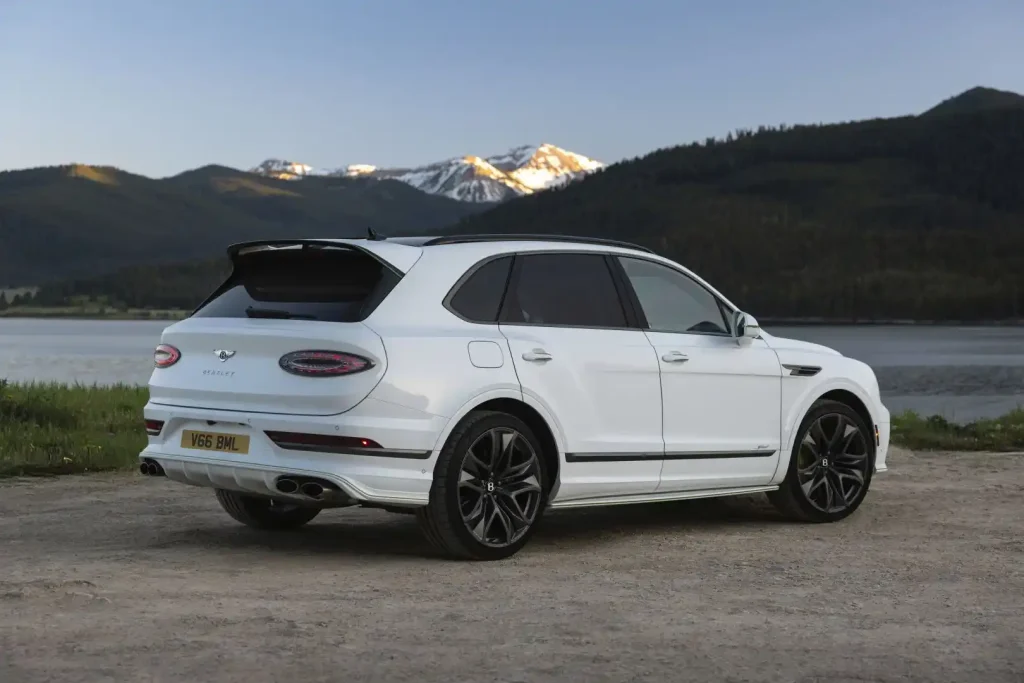 2026-Bentley-Bentayga-4