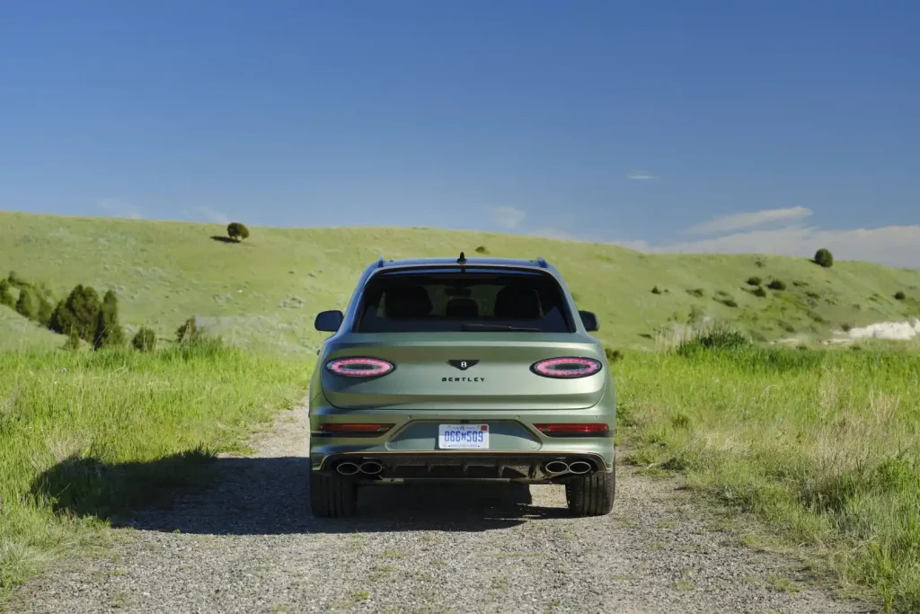 2026-Bentley-Bentayga-7