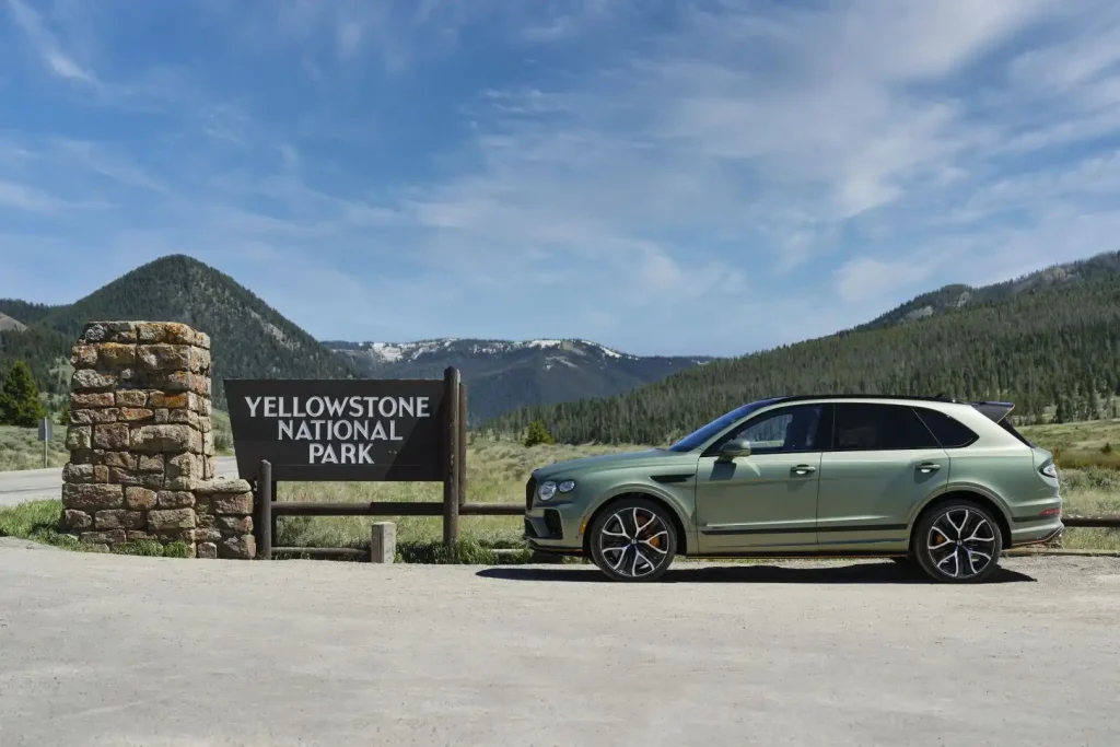2026-Bentley-Bentayga-9