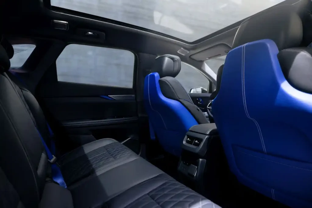 2026-Cadillac-Optiq-V-7