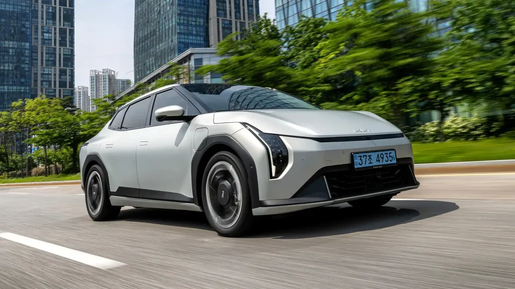 2026-Kia-EV4-12