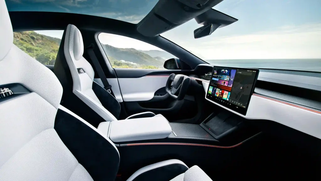 2026-Tesla-Model-S-16