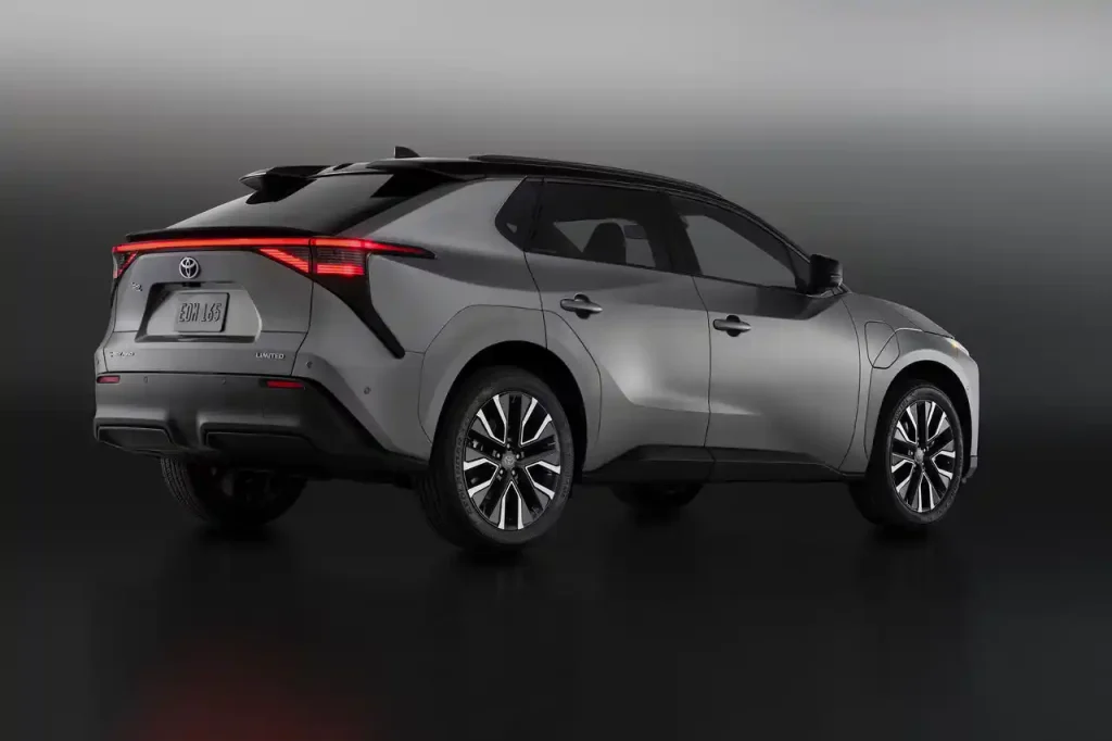 2026-Toyota-bZ-15