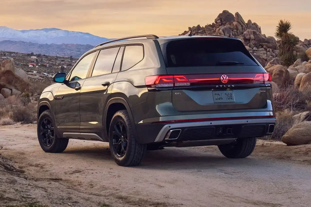 2026-Volkswagen-Atlas-12