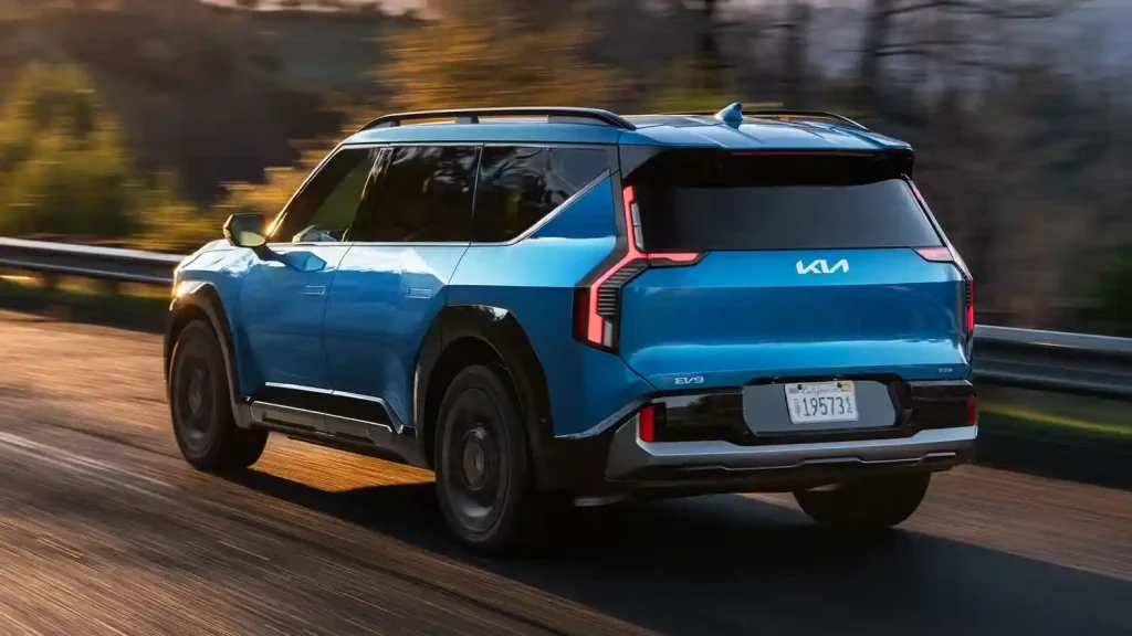 Kia-EV9-Battles-Hyundai-Ioniq-9-for-Lease-Supremacy-5