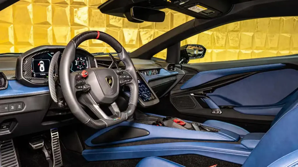 Lamborghini-Revuelto-10