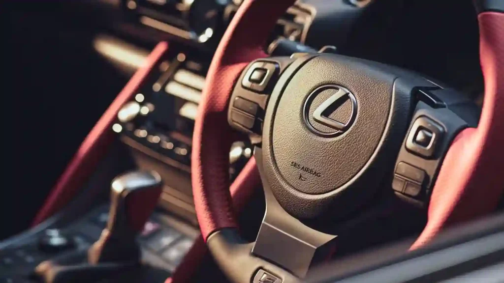 Lexus-IS-500-5