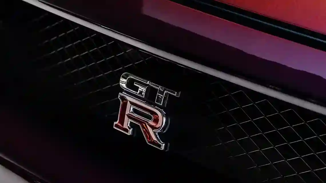 Nissan-R34-Skyline-GT-R-1