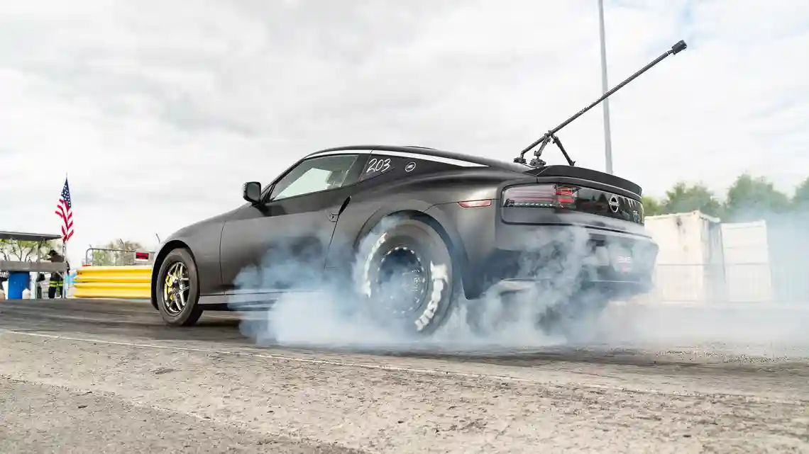 Nissan-Z-1