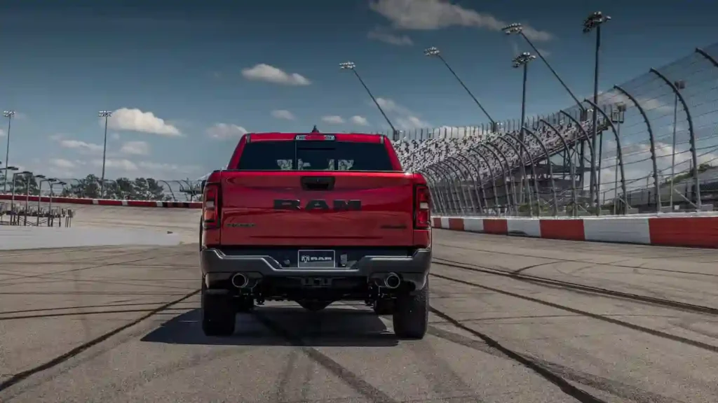 Ram-1500-V8-4